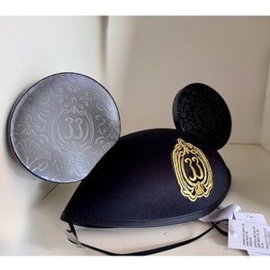 Club 33 Embroidered Mickey ear hat new and now retired